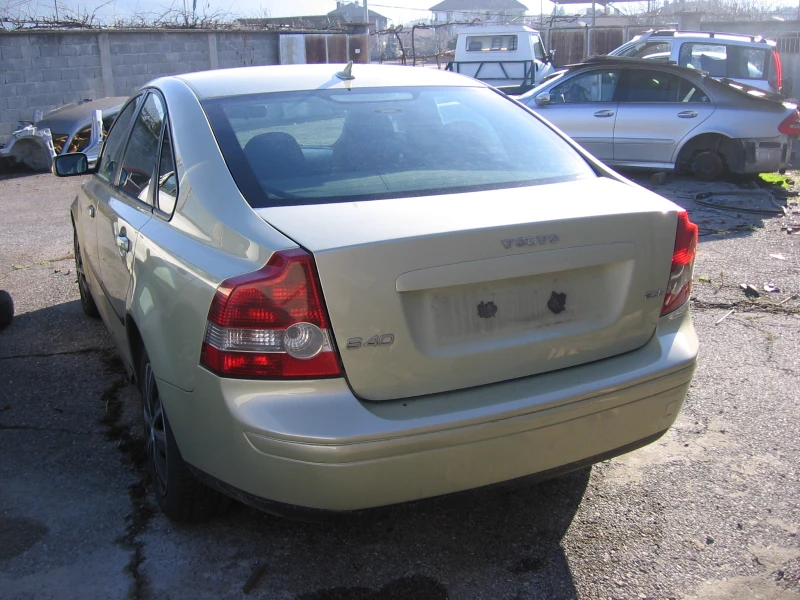 Volvo S40 2.0D  6ck., снимка 2 - Автомобили и джипове - 48574348