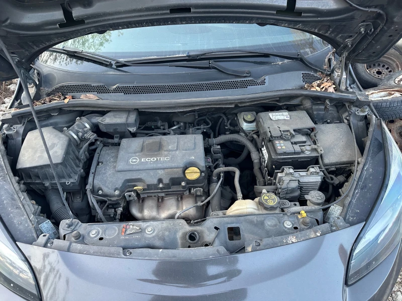 Opel Corsa, снимка 5 - Автомобили и джипове - 52611585