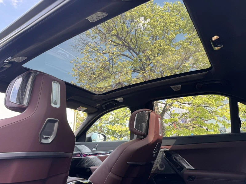 BMW 740 M-SPORT M760Е-OPTIC Xdrive B&W SWAROVSKI SHADOW, снимка 9 - Автомобили и джипове - 52275824