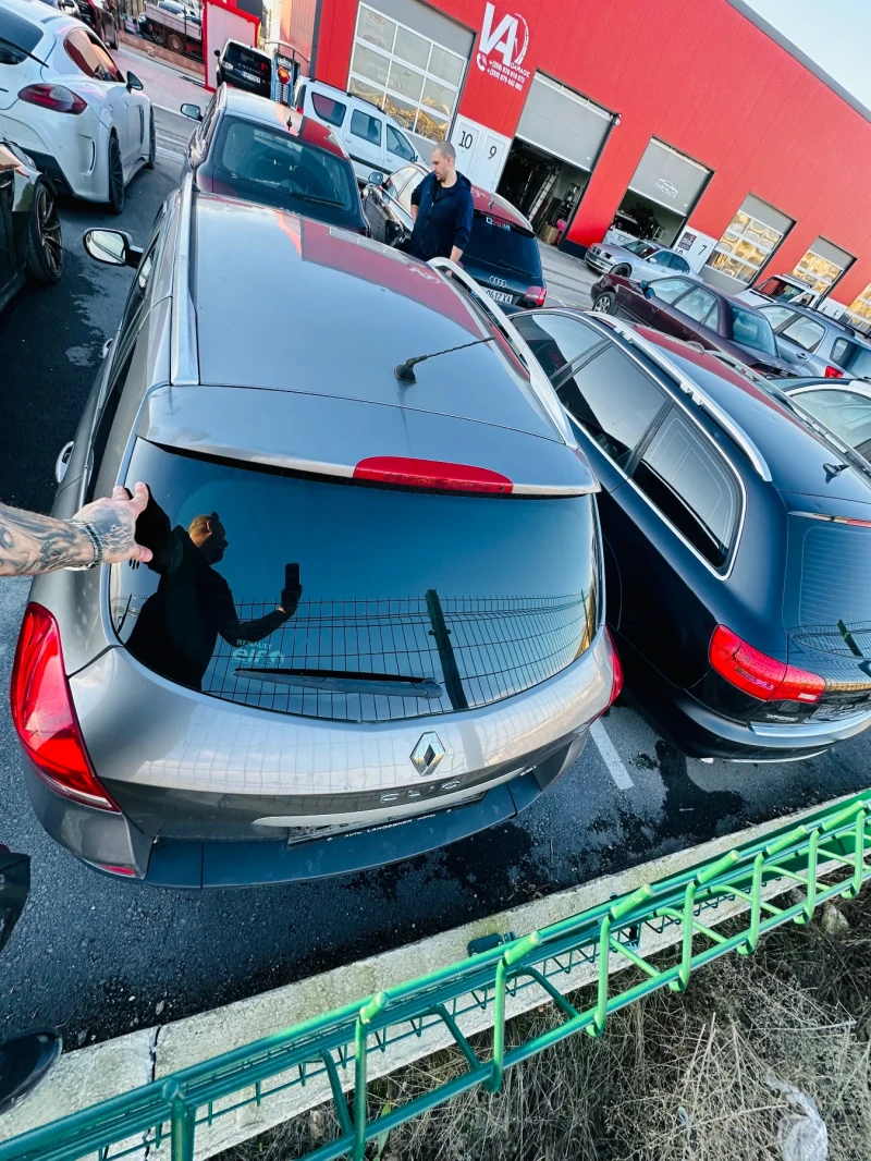 Renault Clio, снимка 4 - Автомобили и джипове - 52373986