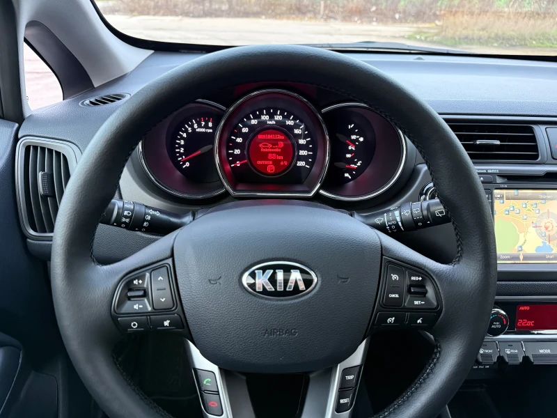 Kia Rio 1.4i AUTOMATIC , снимка 9 - Автомобили и джипове - 52841905