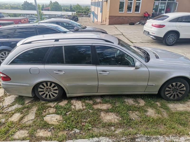 Mercedes-Benz E 270 Комби На Части, снимка 4 - Автомобили и джипове - 47850566