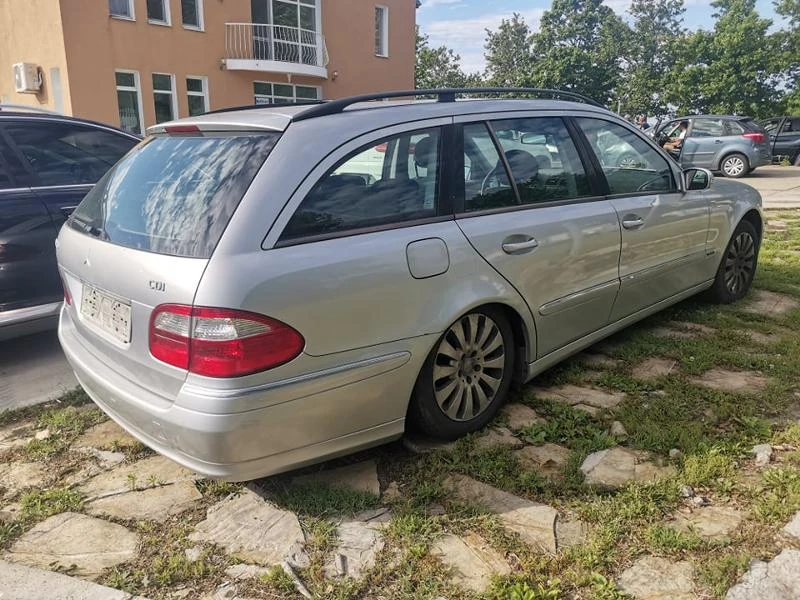 Mercedes-Benz E 270 Комби На Части, снимка 3 - Автомобили и джипове - 47850566