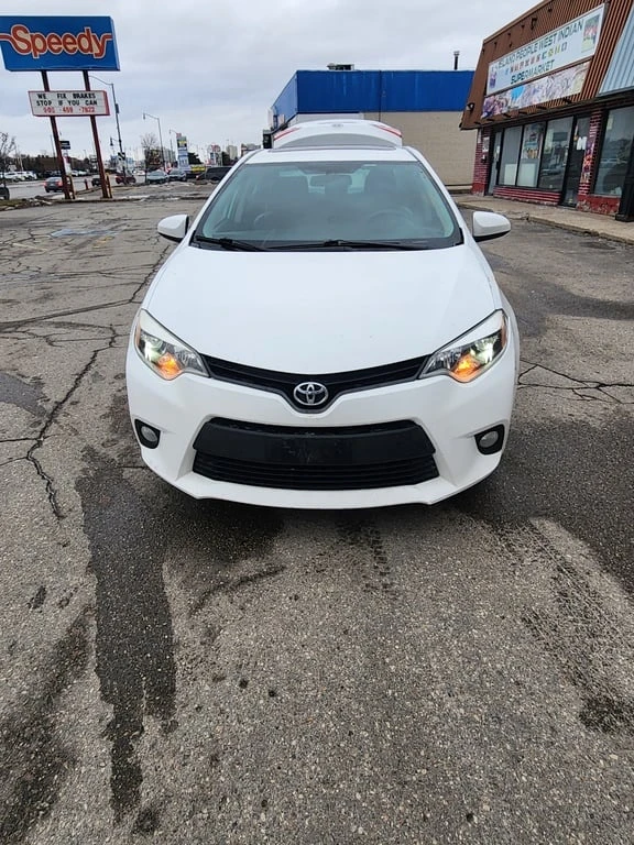 Toyota Corolla * 4dr Sdn * CARFAX * ЦЕНА ДО БГ