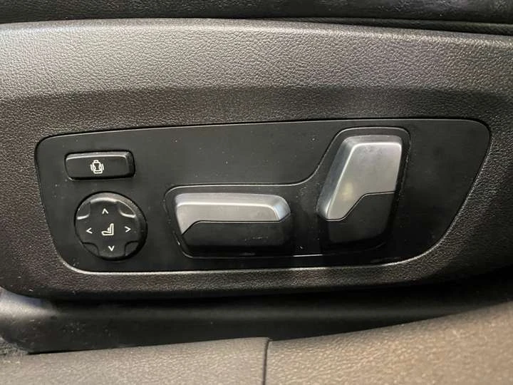 BMW 330 330i xDrive * M SPORT + PREMIUM PACKAGE!!, снимка 14 - Автомобили и джипове - 53824246