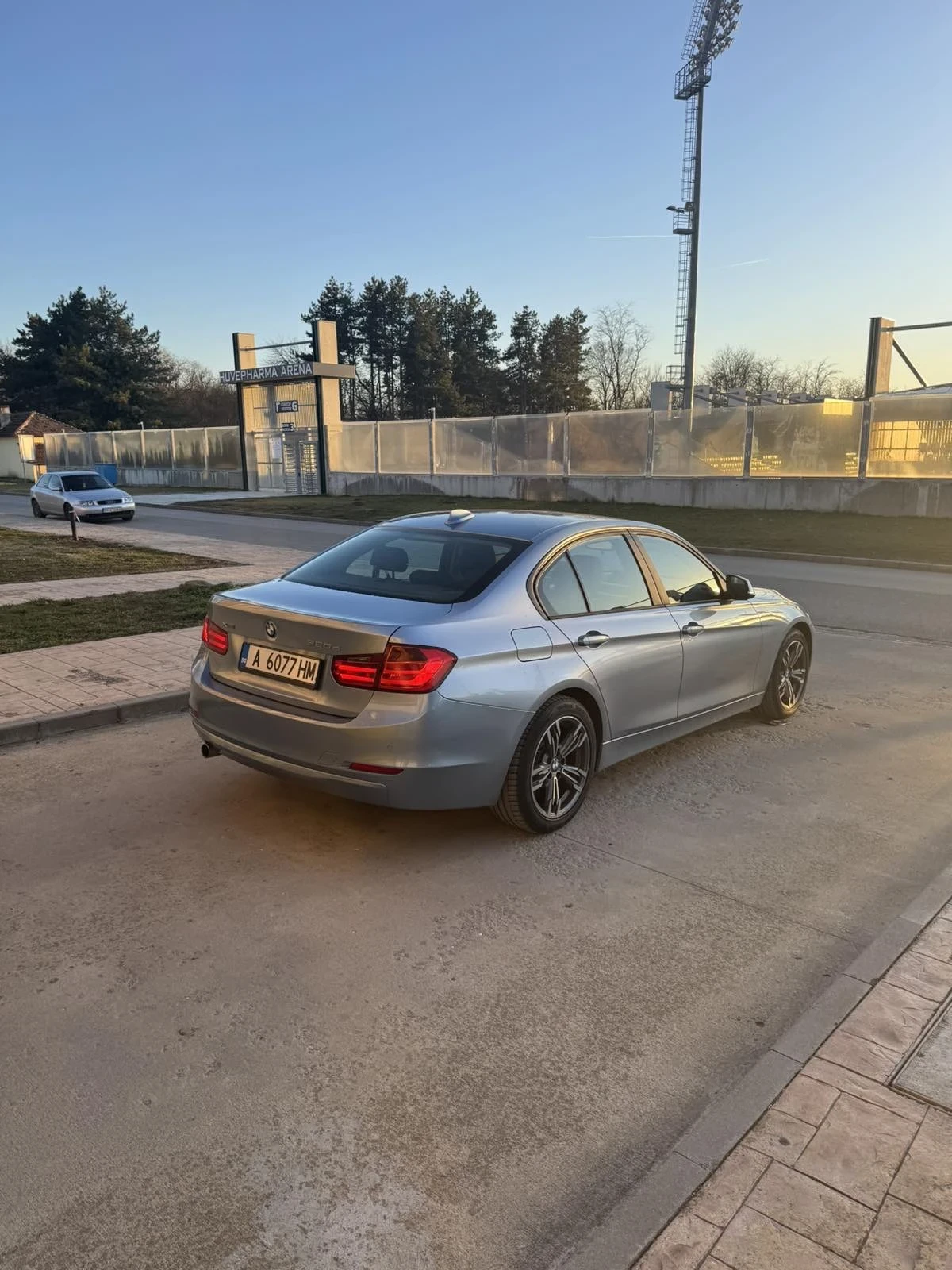 BMW 320 F30 Xdrive - изображение 2