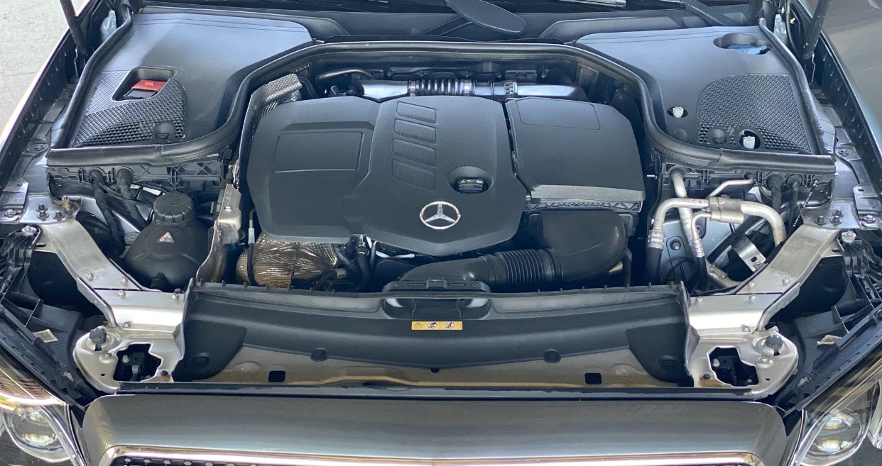 Mercedes-Benz E 220 2.2 195 ps Coupe AMG - изображение 10