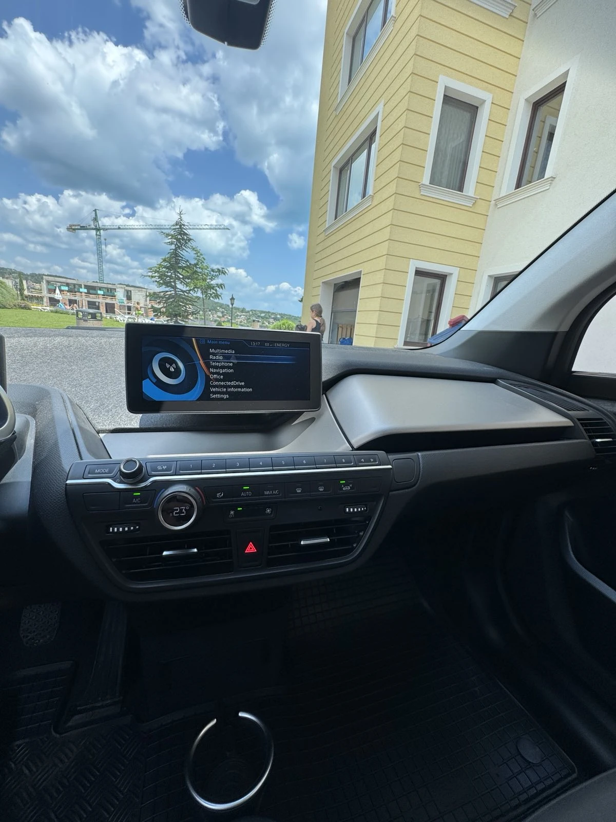 BMW i3 94AH - изображение 8