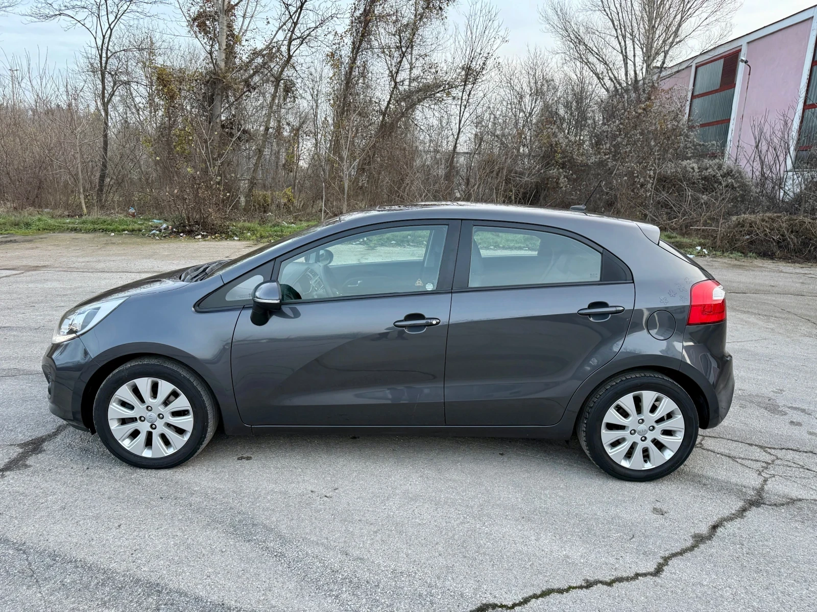 Kia Rio 1.4i AUTOMATIC  - изображение 2