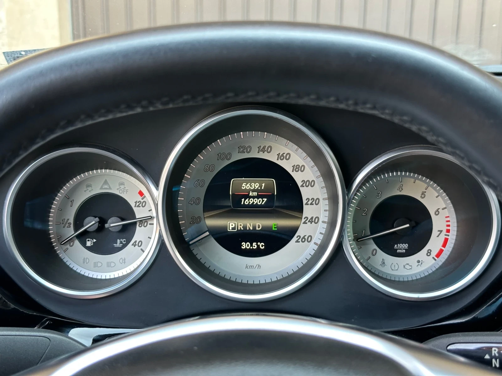 Mercedes-Benz CLS 500 7G AMG PACK  - изображение 4