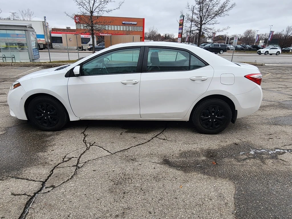 Toyota Corolla * 4dr Sdn * CARFAX * ЦЕНА ДО БГ - изображение 2