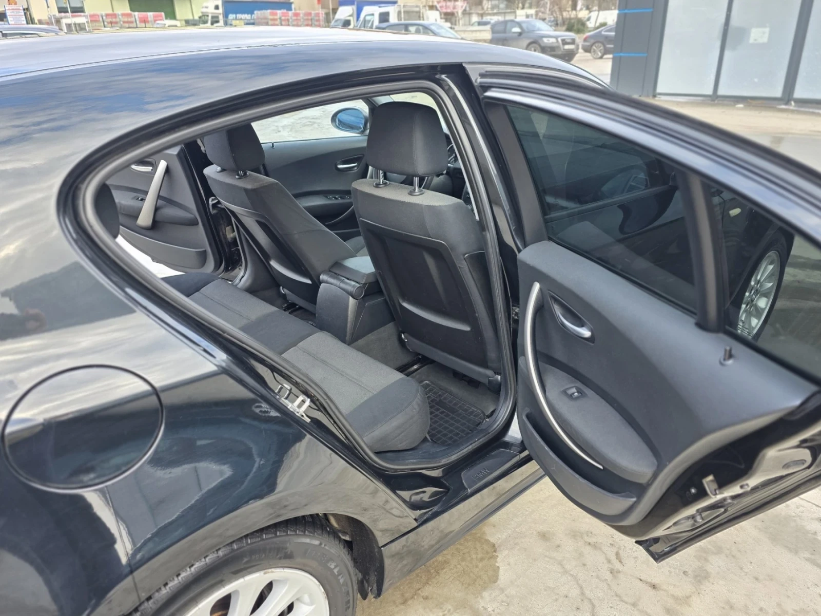 BMW 120 2.0, снимка 10 - Автомобили и джипове - 53763081