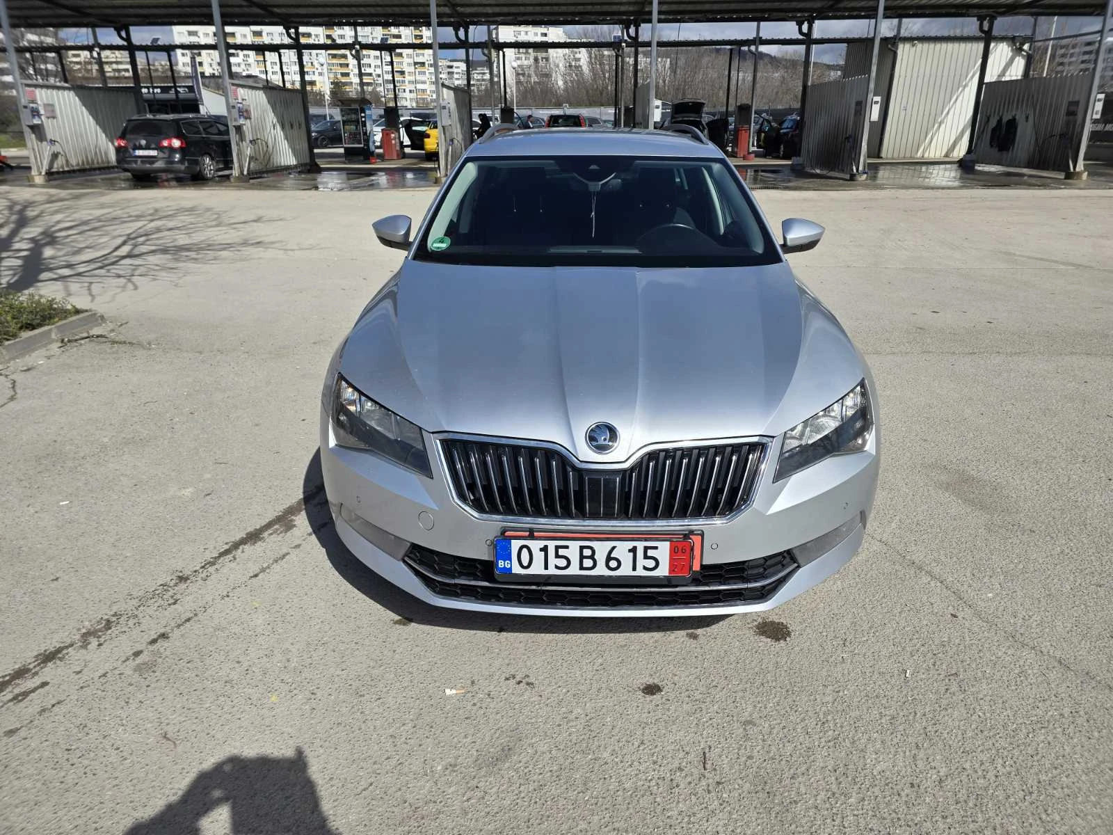 Skoda Superb DISTRONIK/2.0tdi/150hp, снимка 2 - Автомобили и джипове - 53814471