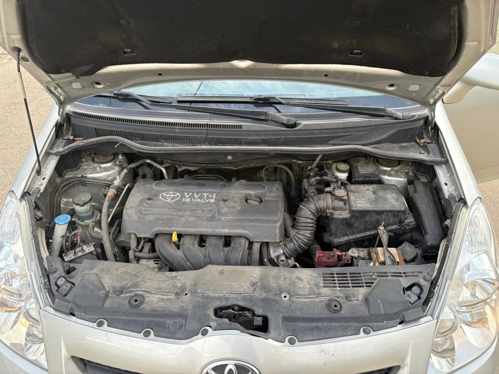 Toyota Corolla verso 1.6 facelift , снимка 14 - Автомобили и джипове - 53978429