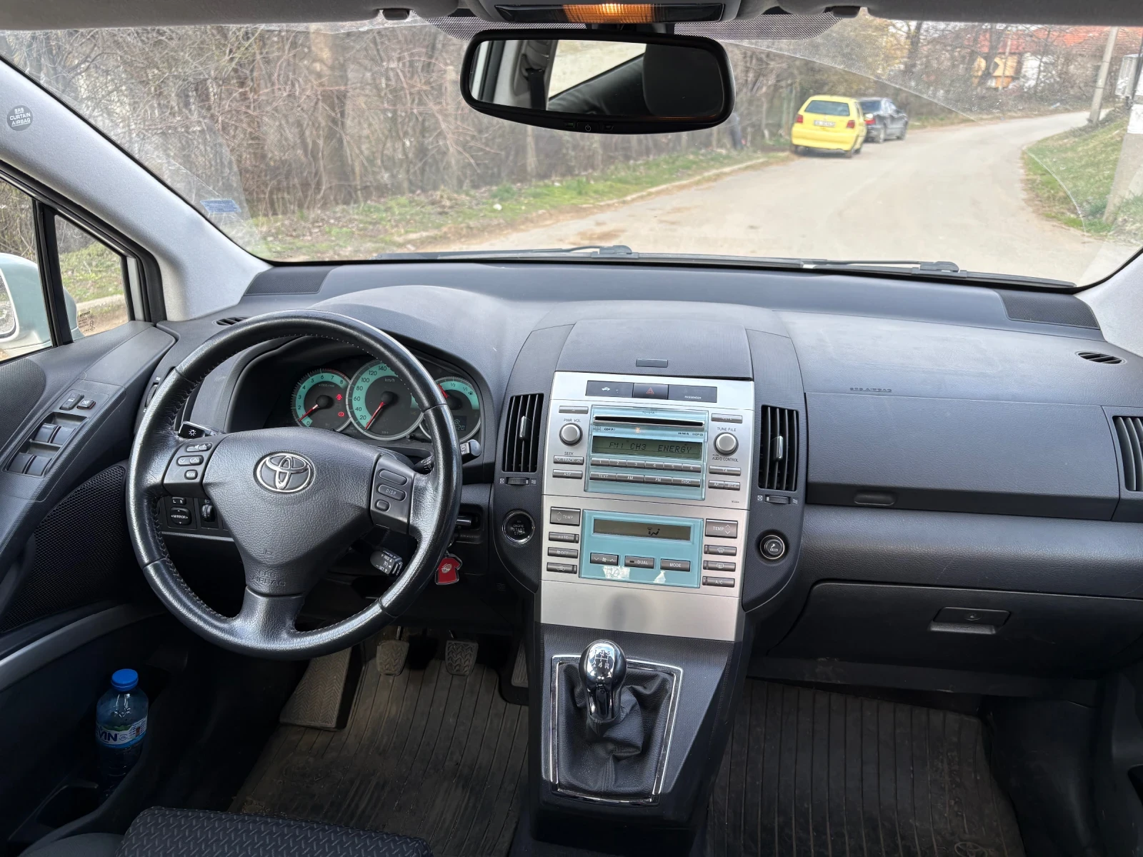 Toyota Corolla verso 1.6 facelift , снимка 8 - Автомобили и джипове - 53978429