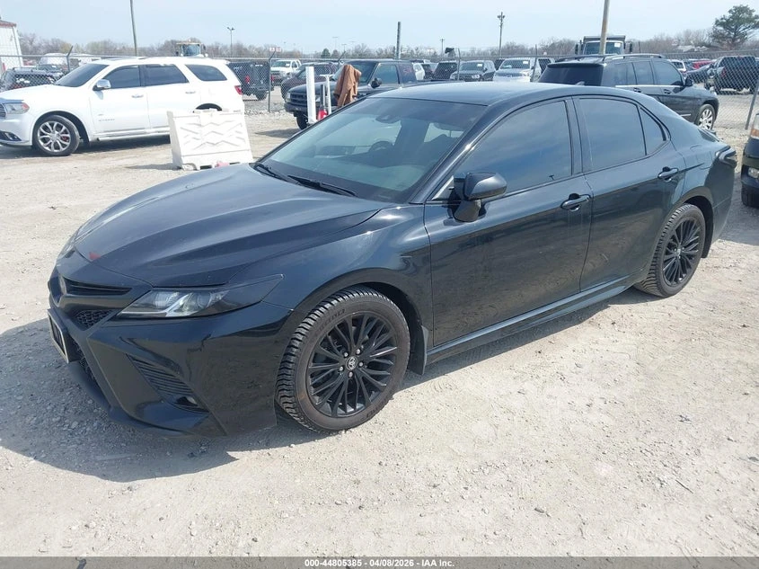 Toyota Camry 2.5l Se Nightshade Edition, снимка 2 - Автомобили и джипове - 54465195