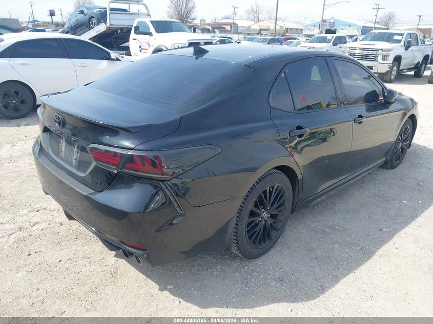 Toyota Camry 2.5l Se Nightshade Edition, снимка 4 - Автомобили и джипове - 54465195