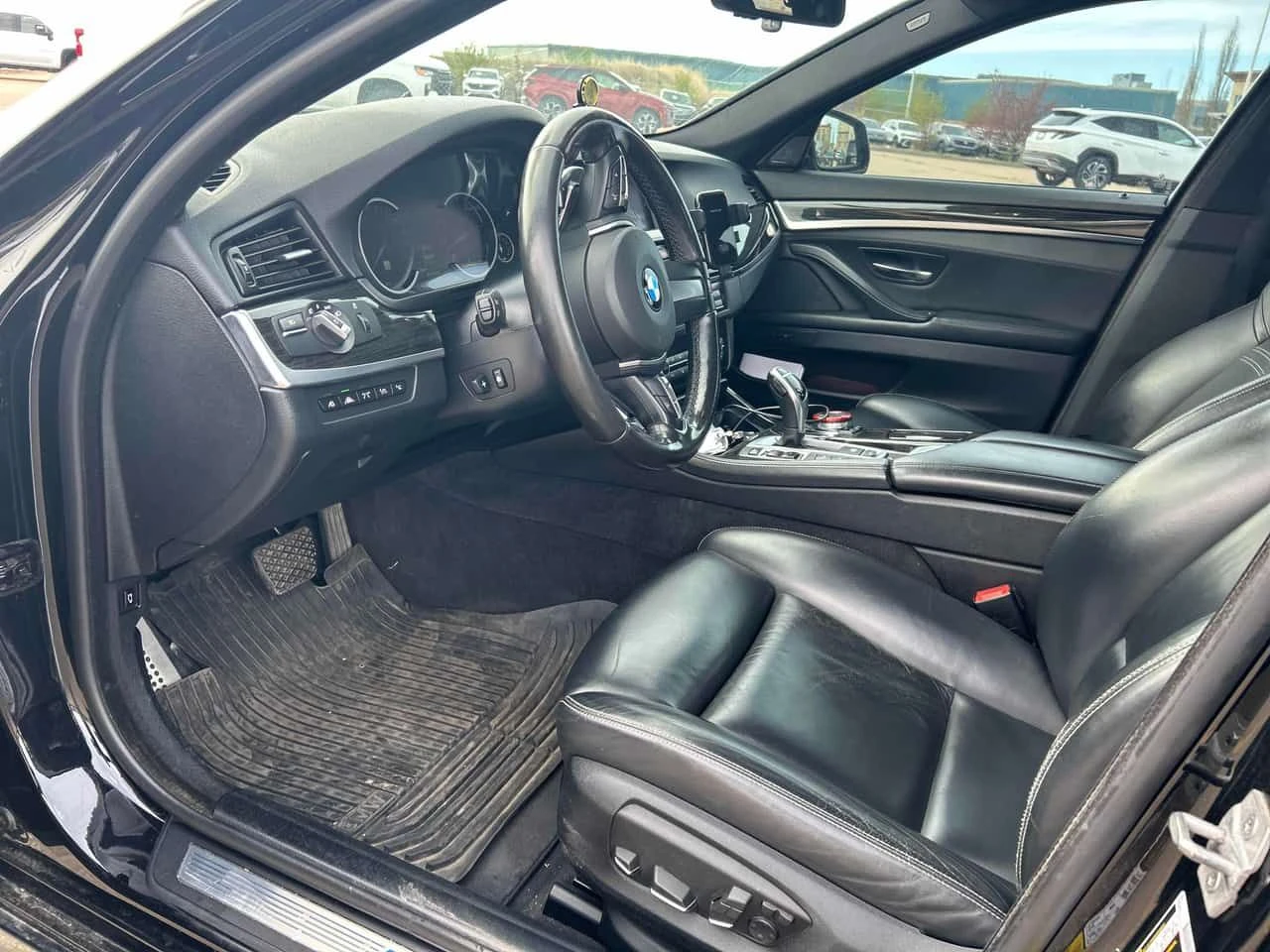 BMW 535 | HARMAN KARDON | HUD | ПОДГРЕВ | CARFAX , снимка 5 - Автомобили и джипове - 54626751