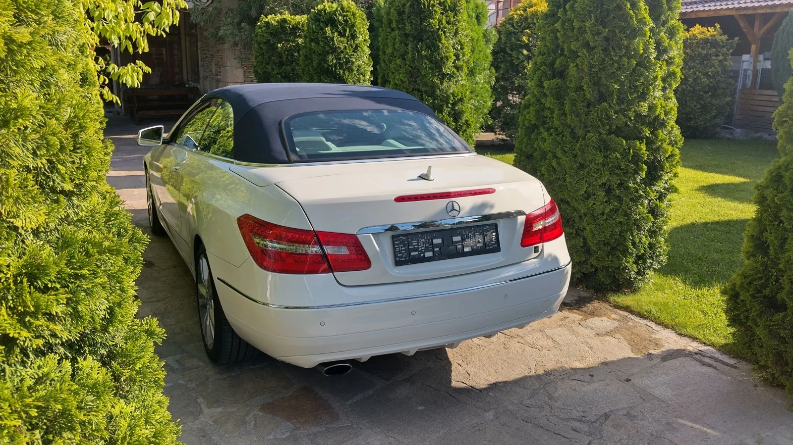 Mercedes-Benz E 220, снимка 6 - Автомобили и джипове - 54769275