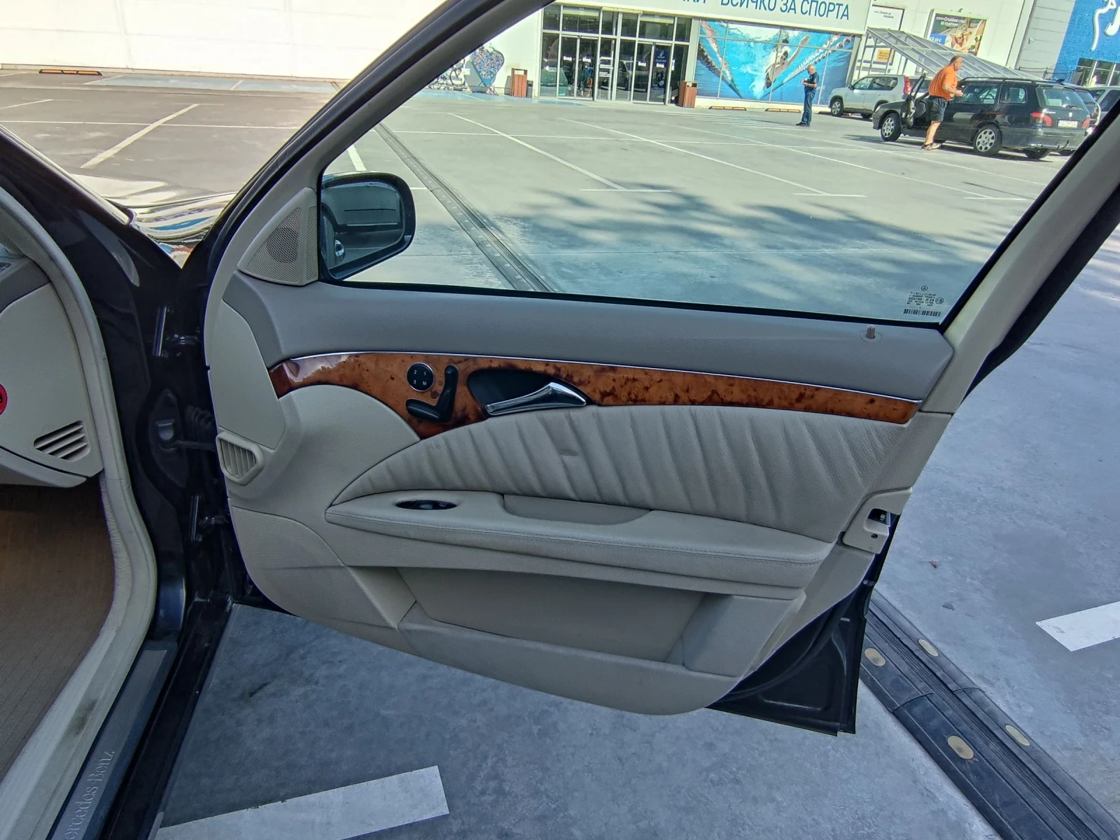 Mercedes-Benz E 500 W211, снимка 11 - Автомобили и джипове - 54946014