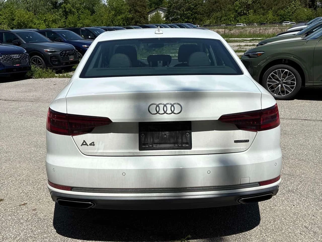 Audi A4 | Progressiv | 360 | CARFAX | ПОДГРЕВ | ШИБИДАХ | , снимка 4 - Автомобили и джипове - 54981231