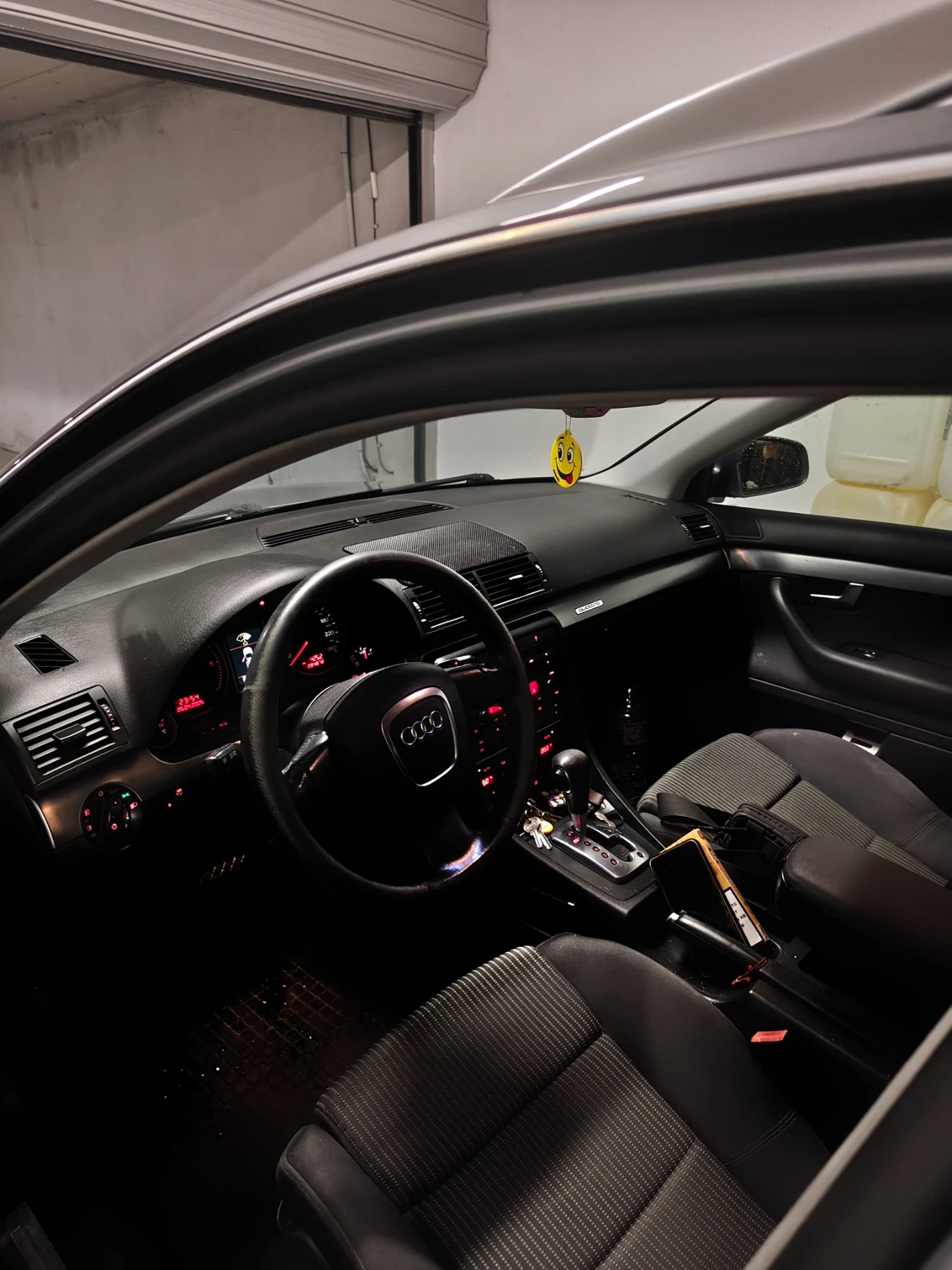 Audi A4, снимка 3 - Автомобили и джипове - 55242562