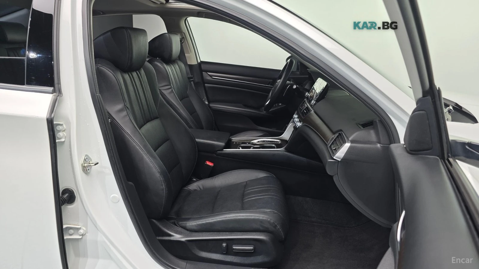 Honda Accord 2.0* HYBRID* EX-L* КОЖА* ПОДГРЕВ* ШИБИДАХ* КАМЕРА*, снимка 16 - Автомобили и джипове - 55692718