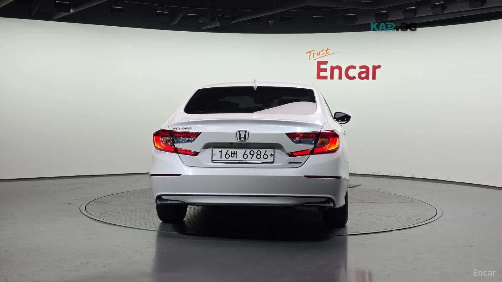 Honda Accord 2.0* HYBRID* EX-L* КОЖА* ПОДГРЕВ* ШИБИДАХ* КАМЕРА*, снимка 4 - Автомобили и джипове - 55692718