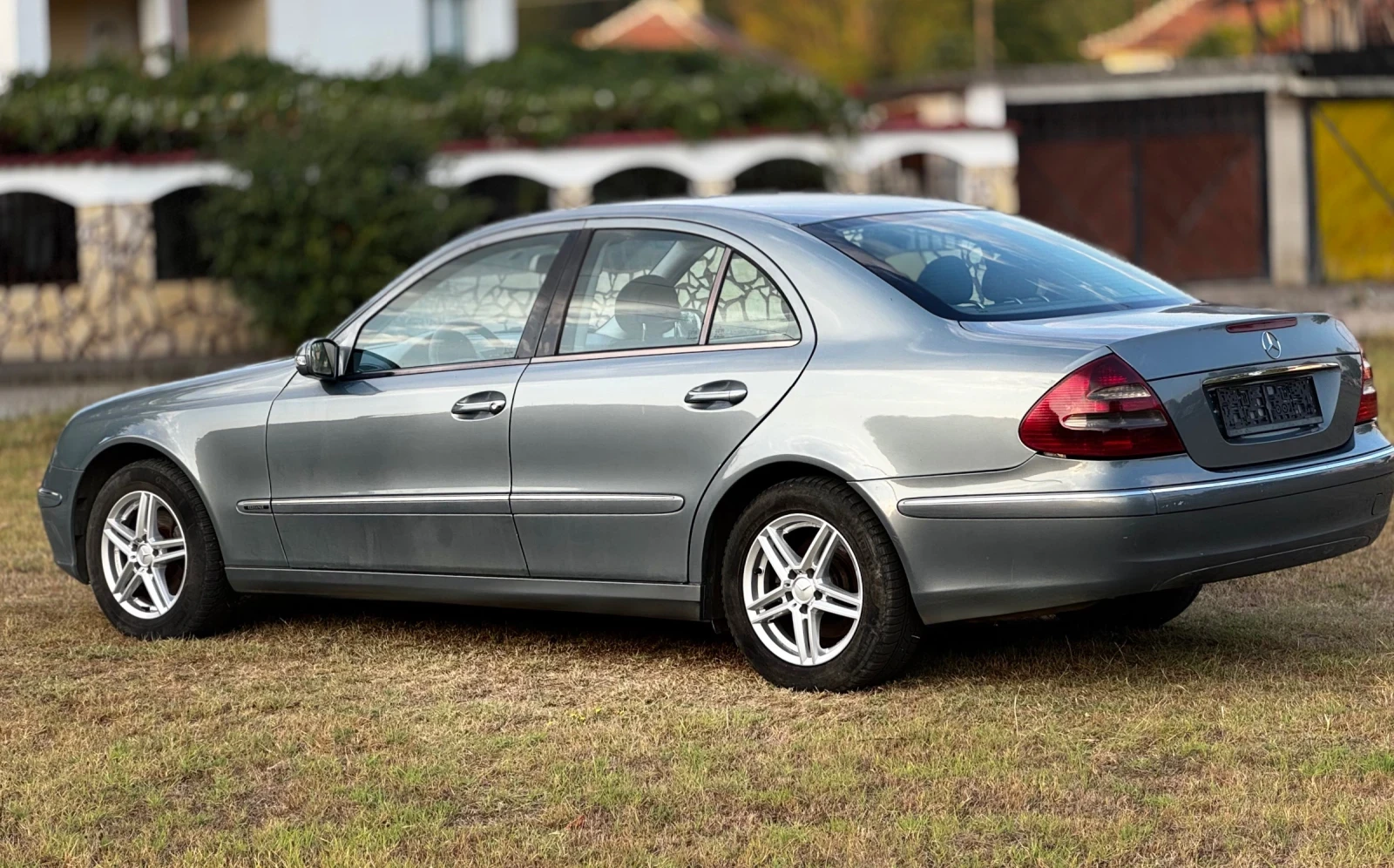 Mercedes-Benz E 220 2.2CDI 150кс, снимка 2 - Автомобили и джипове - 55907951