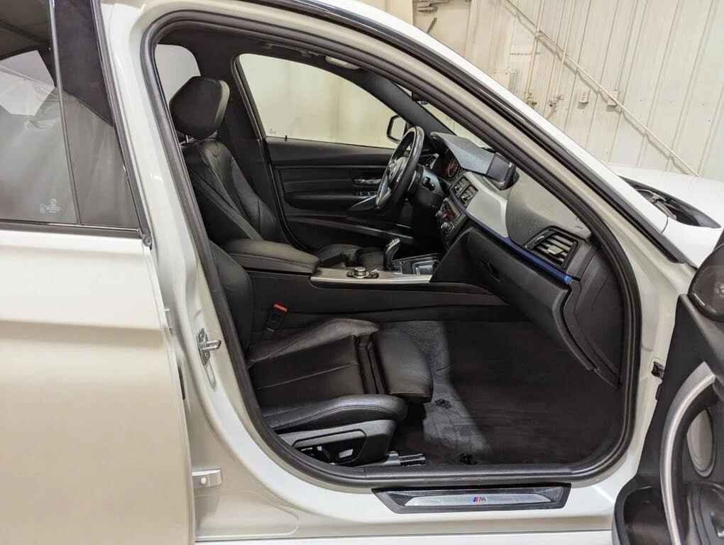 BMW 335 M* PERFORMANCE* XDRIVE* HARMON* KARDON* RECARO* , снимка 13 - Автомобили и джипове - 55988193