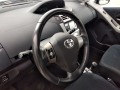 Toyota Yaris 1.3vvti автоматик - изображение 6