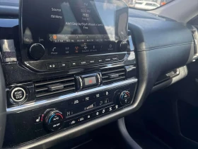 Nissan Pathfinder * SL * CARFAX * КОМПЛЕКТ ГУМИ * ПОДГРЕВ * PANOs, снимка 12