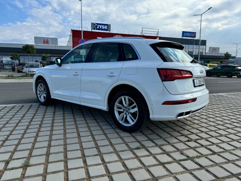 Audi Q5 Hybrid, снимка 7 - Автомобили и джипове - 47940589