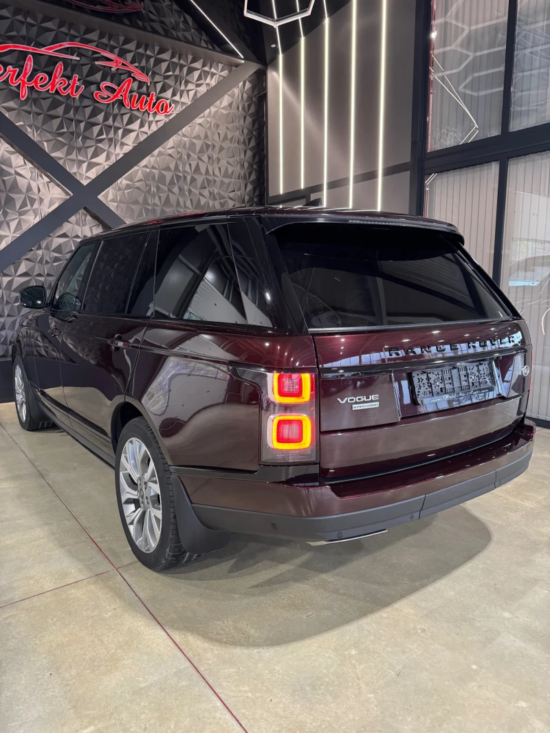Land Rover Range rover VOGUE SUPERCHARGED V8* FULL Екстри* Панорама* TV* , снимка 3 - Автомобили и джипове - 51649231