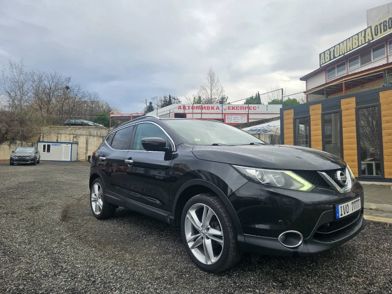 Nissan Qashqai 1.5TDCI, снимка 3 - Автомобили и джипове - 52645458