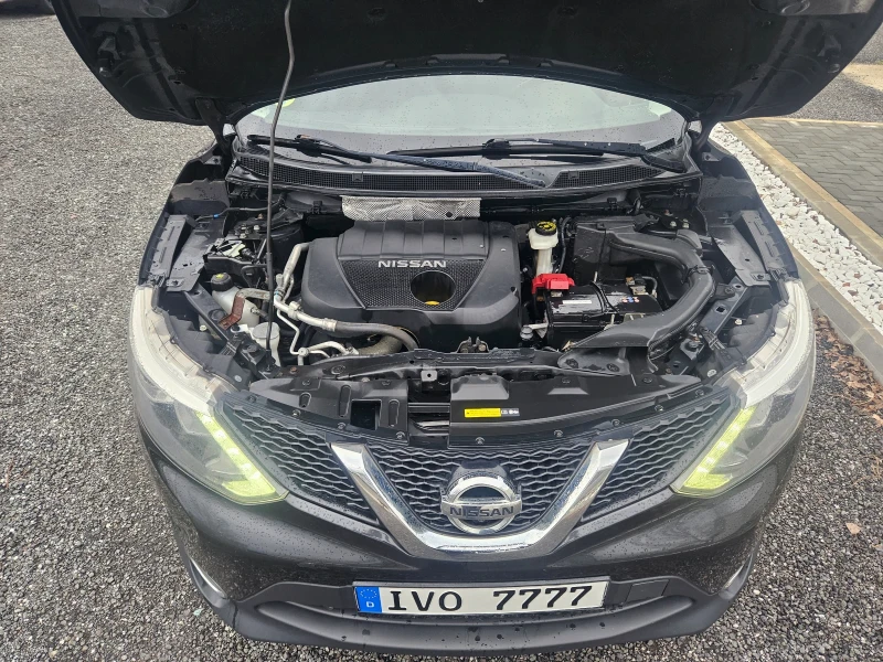 Nissan Qashqai 1.5TDCI, снимка 14 - Автомобили и джипове - 52645458