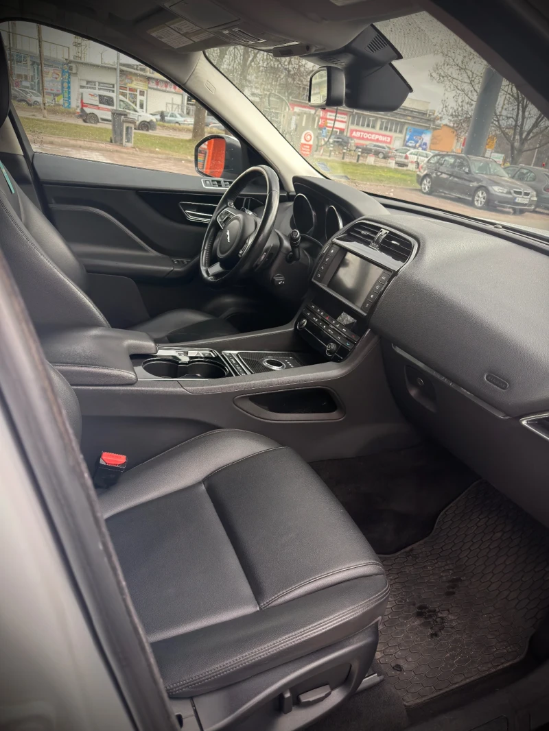 Jaguar F-PACE 3.5T AWD, снимка 10 - Автомобили и джипове - 53107524