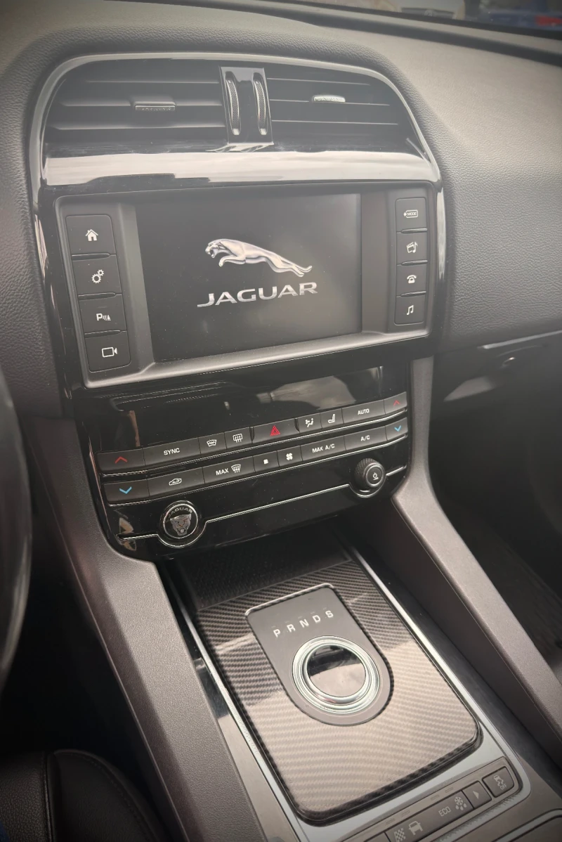 Jaguar F-PACE 3.5T AWD, снимка 12 - Автомобили и джипове - 53107524