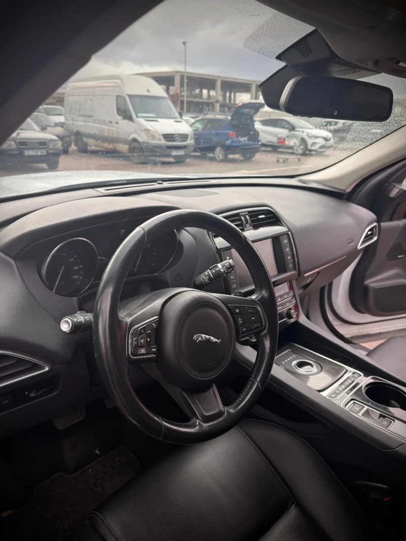 Jaguar F-PACE 3.5T AWD, снимка 8 - Автомобили и джипове - 53107524