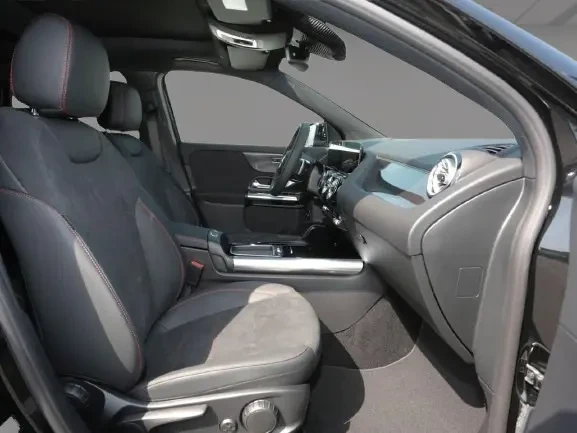 Mercedes-Benz GLA 220 d 4Matic = AMG Line = Advanced Plus Гаранция - изображение 9