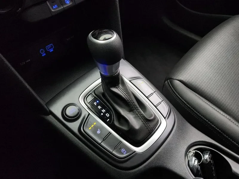 Hyundai Kona 1.6T, снимка 9 - Автомобили и джипове - 54257058