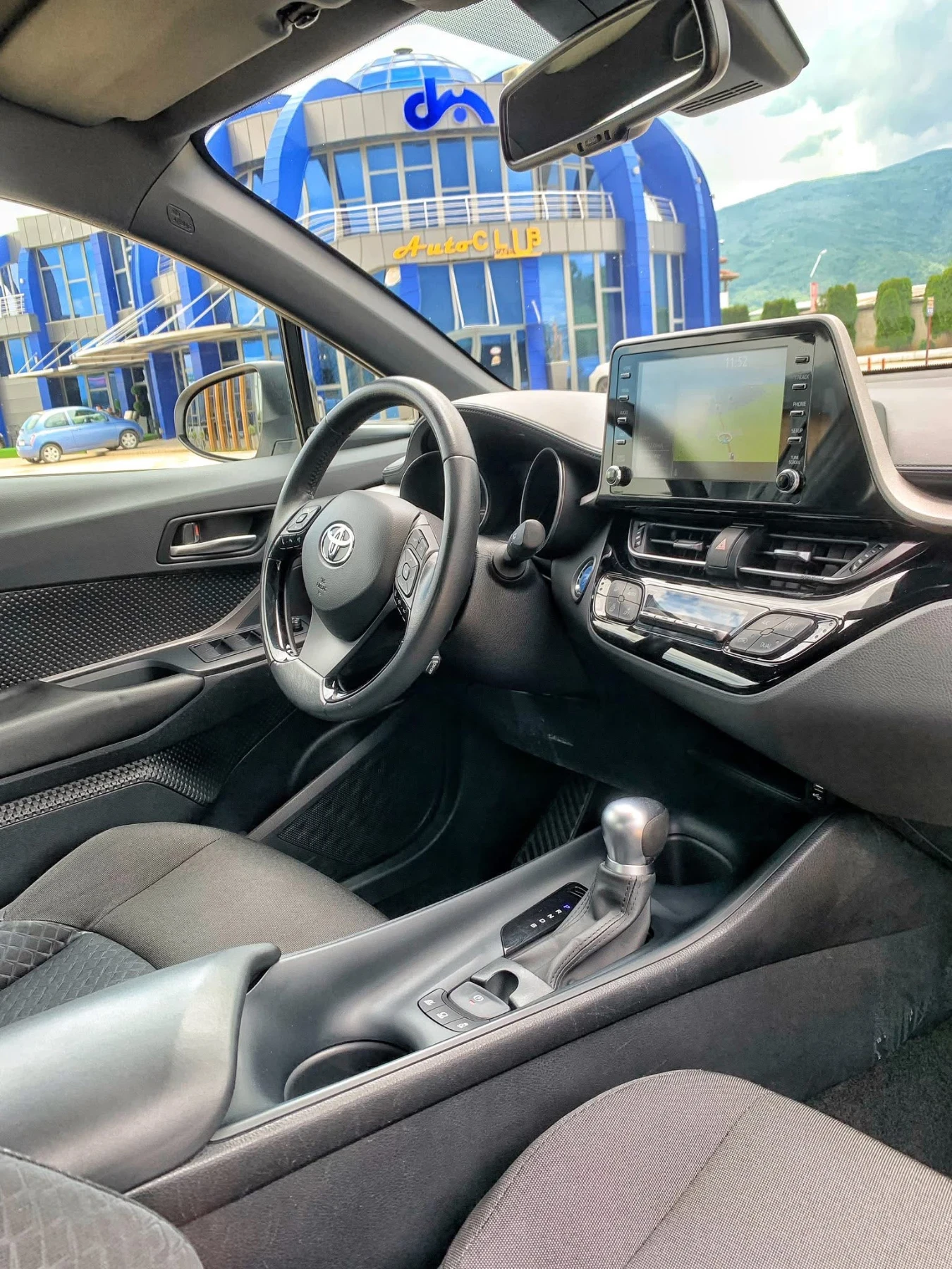 Toyota C-HR 1.8  MILD HYBRID - изображение 6