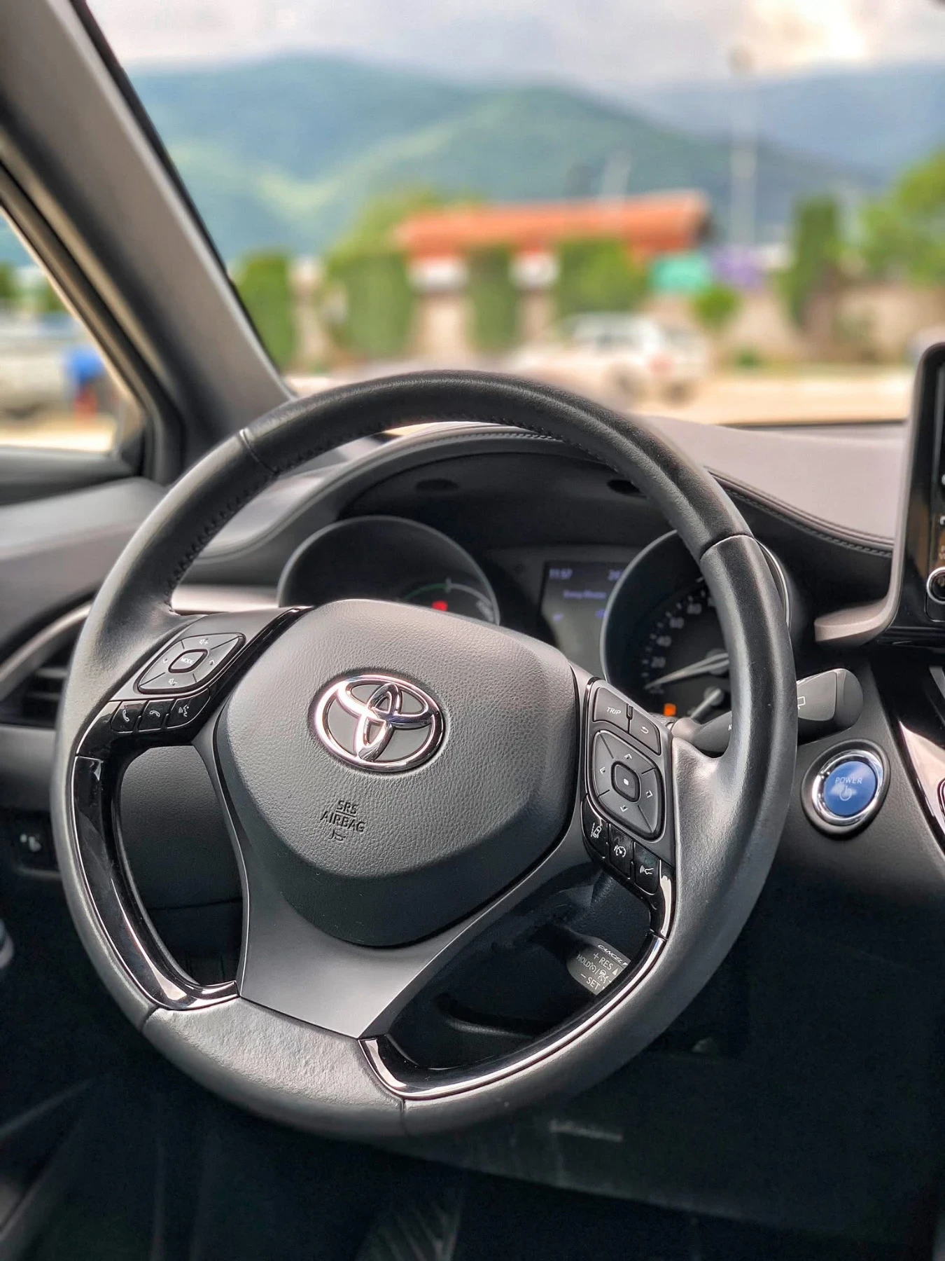 Toyota C-HR 1.8  MILD HYBRID - изображение 8