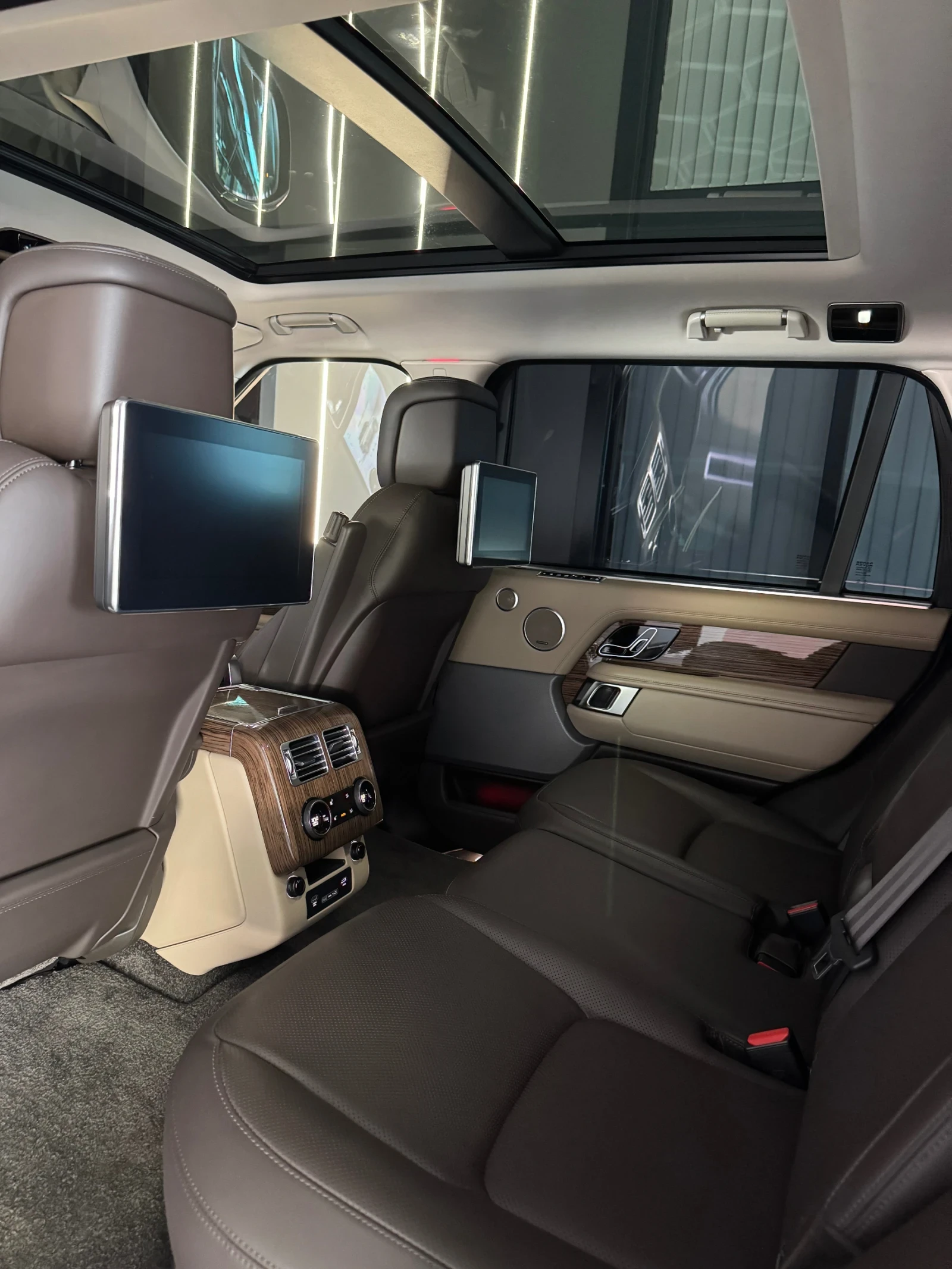 Land Rover Range rover VOGUE SUPERCHARGED V8* FULL Екстри* Панорама* TV*  - изображение 5