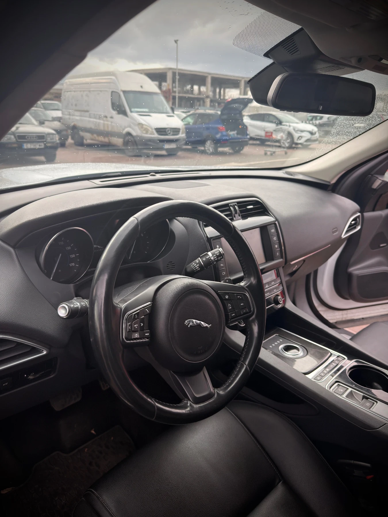 Jaguar F-PACE 3.5T AWD - изображение 8