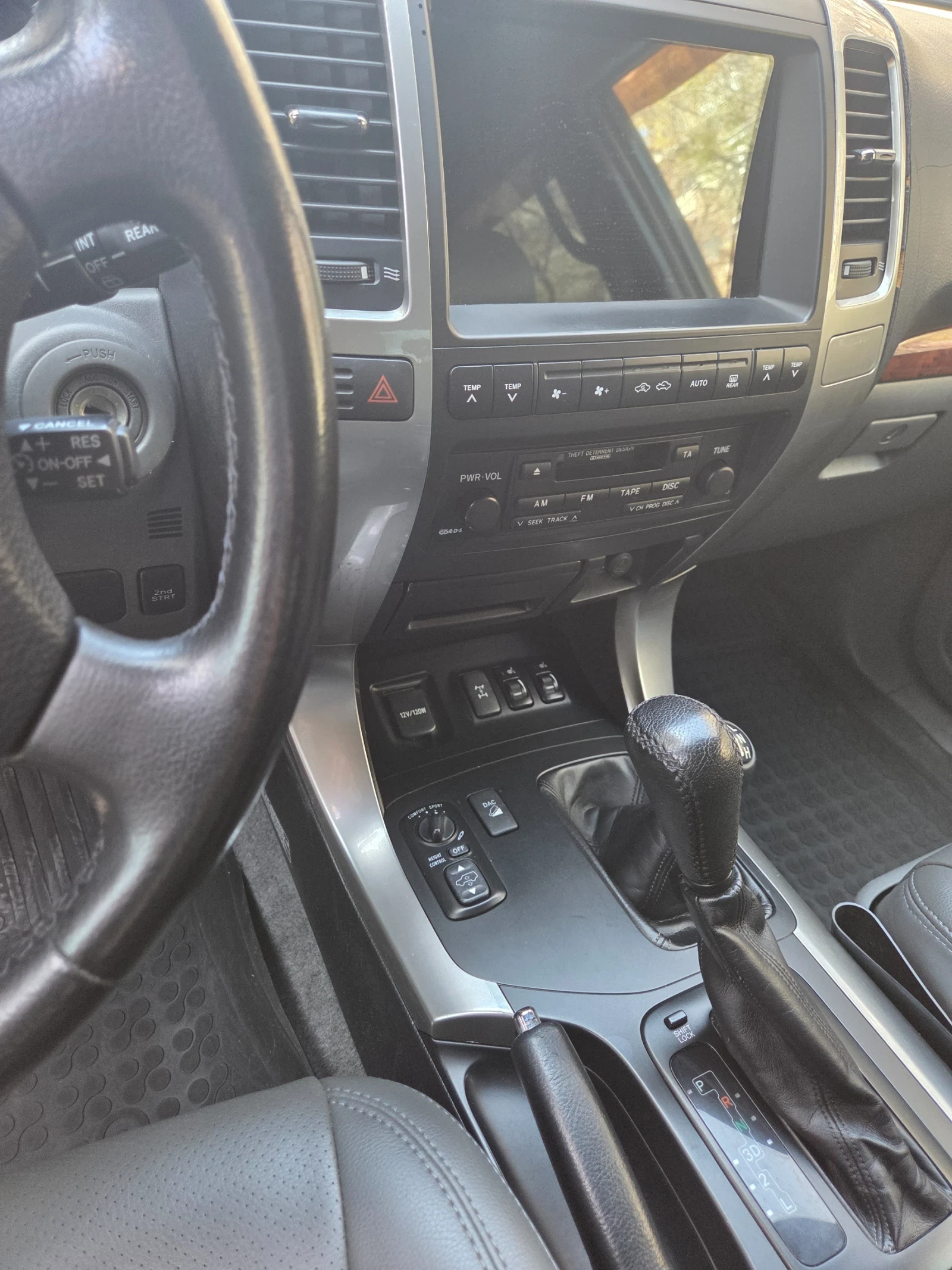 Toyota Land cruiser, снимка 5 - Автомобили и джипове - 54124618