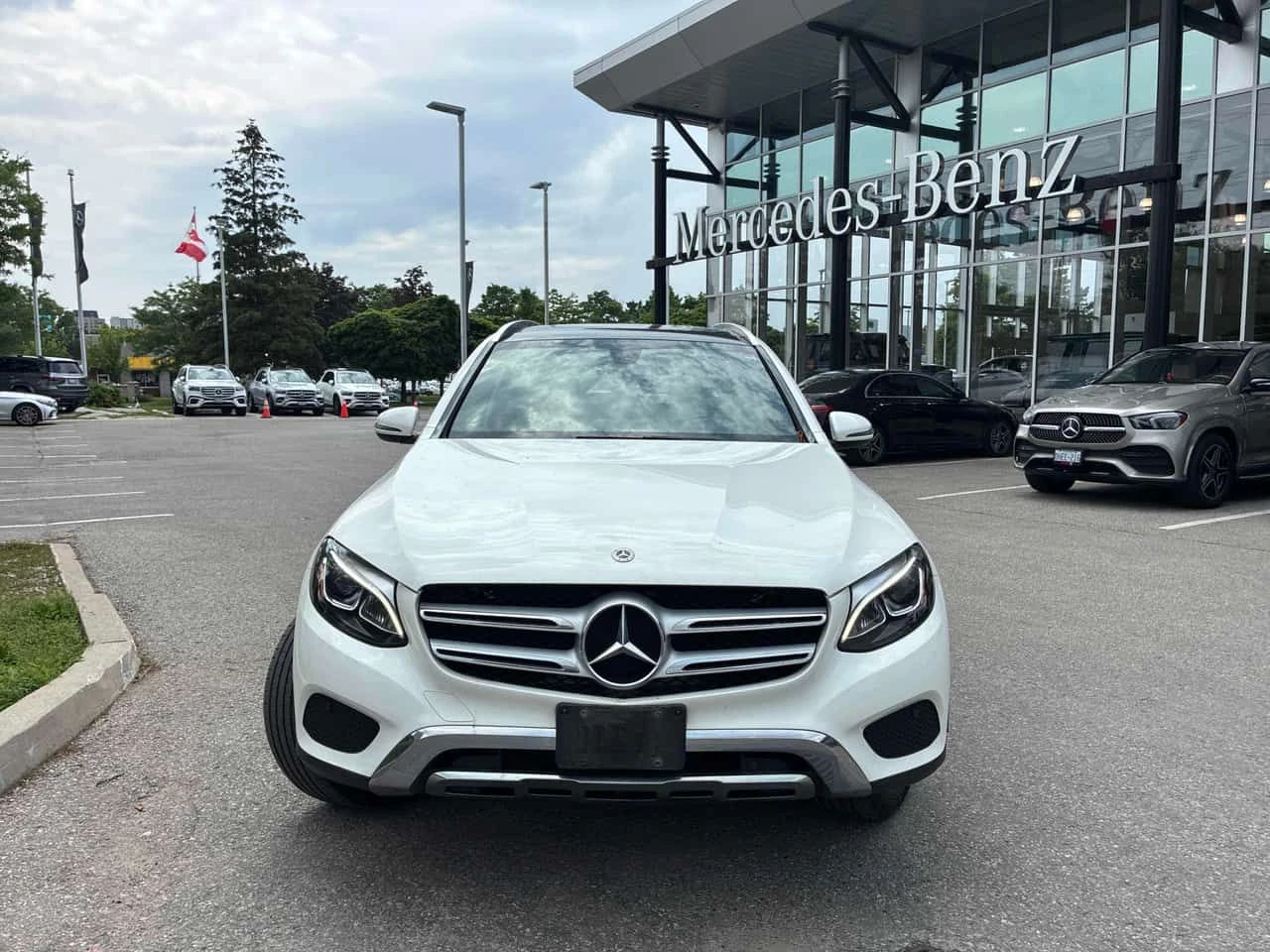Mercedes-Benz GLC 300 * ПРЕДСТАВИТЕЛСТВО * КАМЕРА * ПОДГРЕВ * ПАМЕТ, снимка 6 - Автомобили и джипове - 54896335