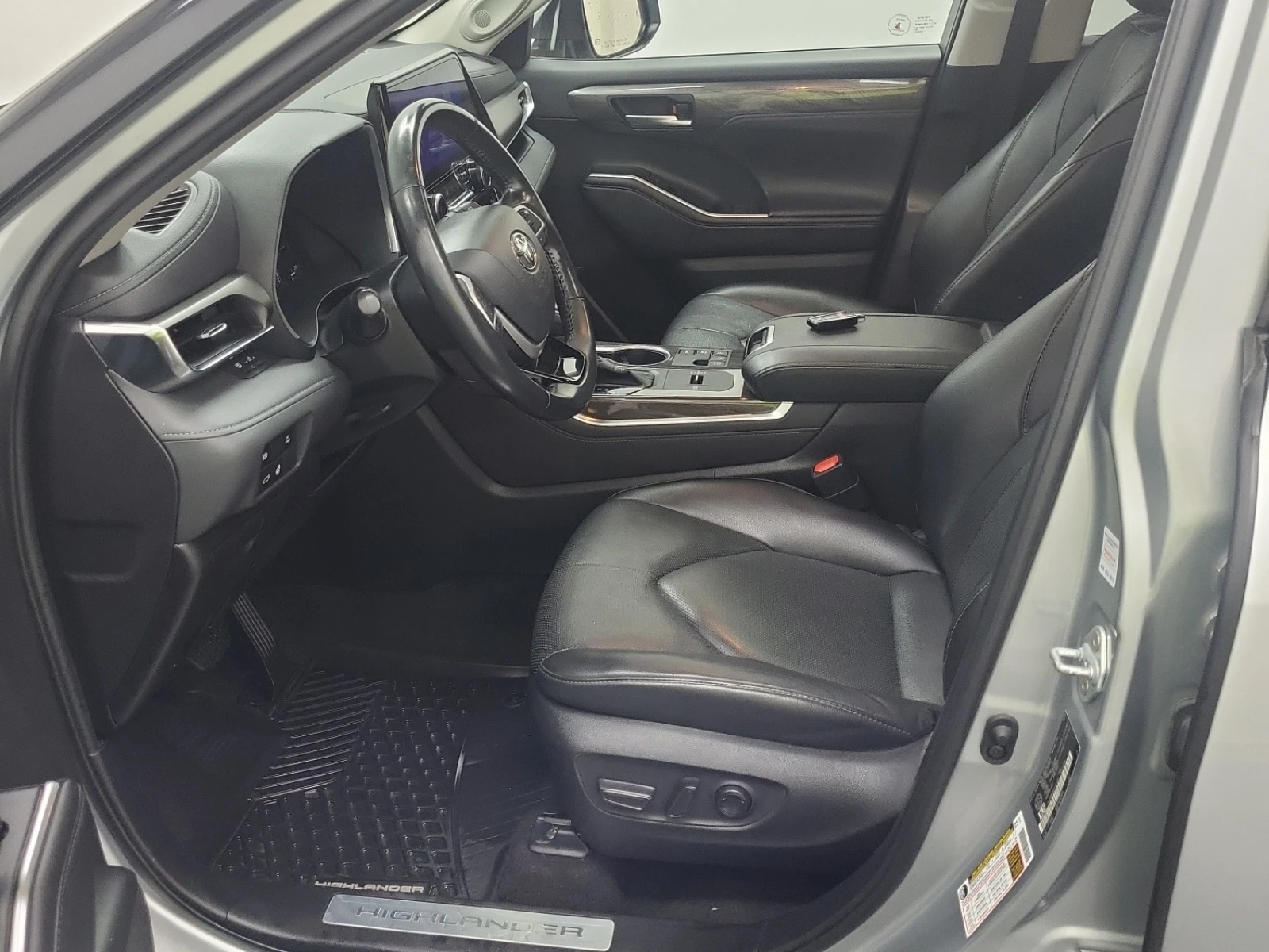 Toyota Highlander HYBRID LIMITED * * AWD * * CARFAX * * АВТО КРЕДИТ , снимка 7 - Автомобили и джипове - 55617480