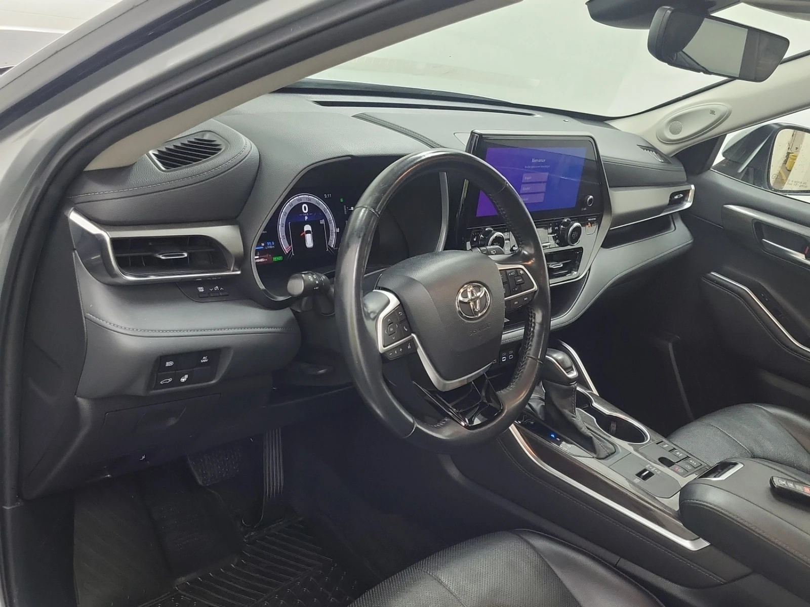 Toyota Highlander HYBRID LIMITED * * AWD * * CARFAX * * АВТО КРЕДИТ , снимка 8 - Автомобили и джипове - 55617480
