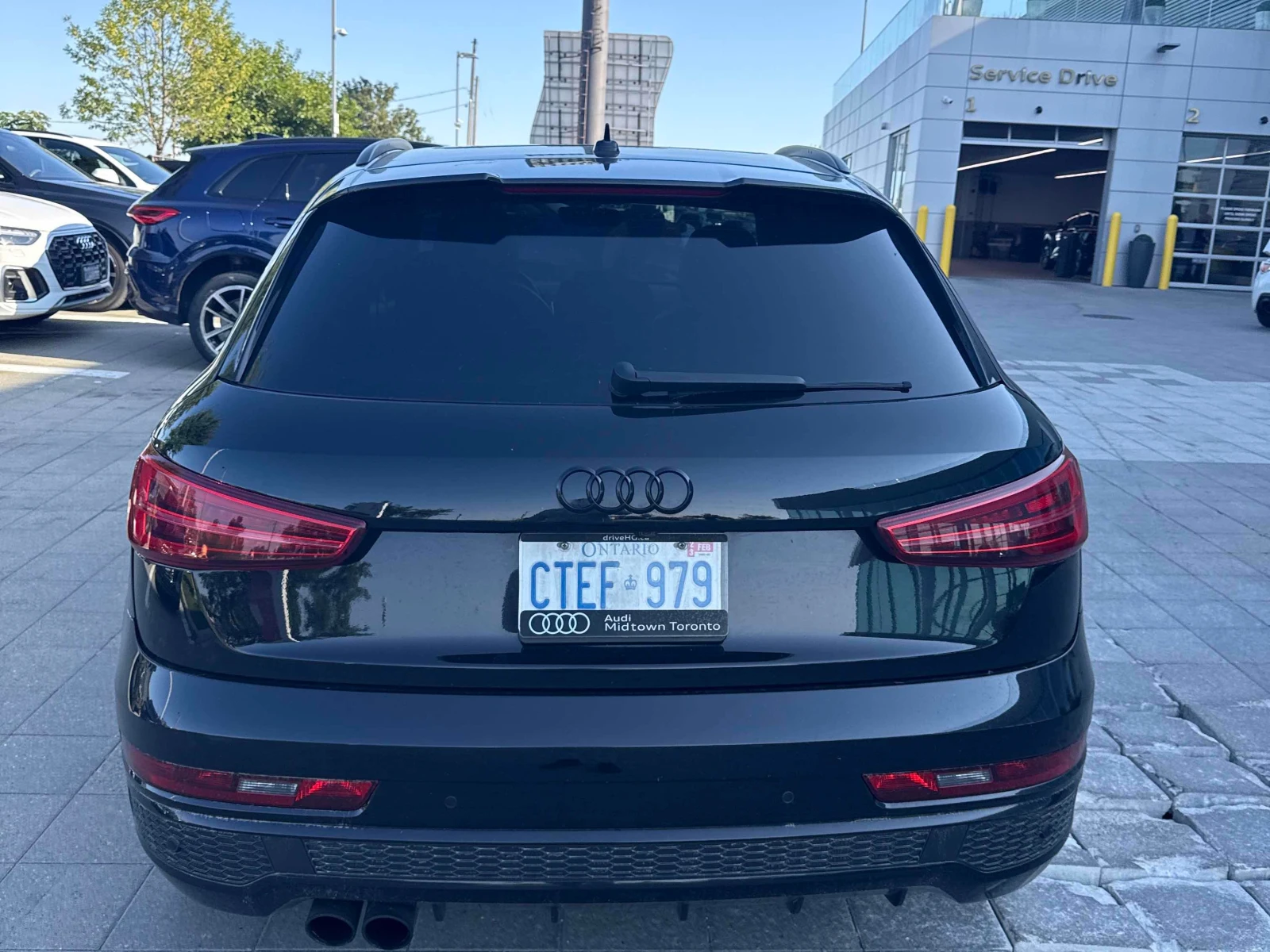 Audi Q3  Technik S-line / BOSE / Carfax / Автокредит , снимка 4 - Автомобили и джипове - 55967505